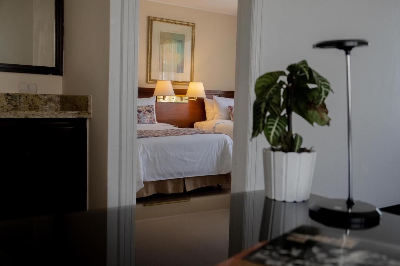 ホテル La Quinta By Wyndham キト エクステリア 写真
